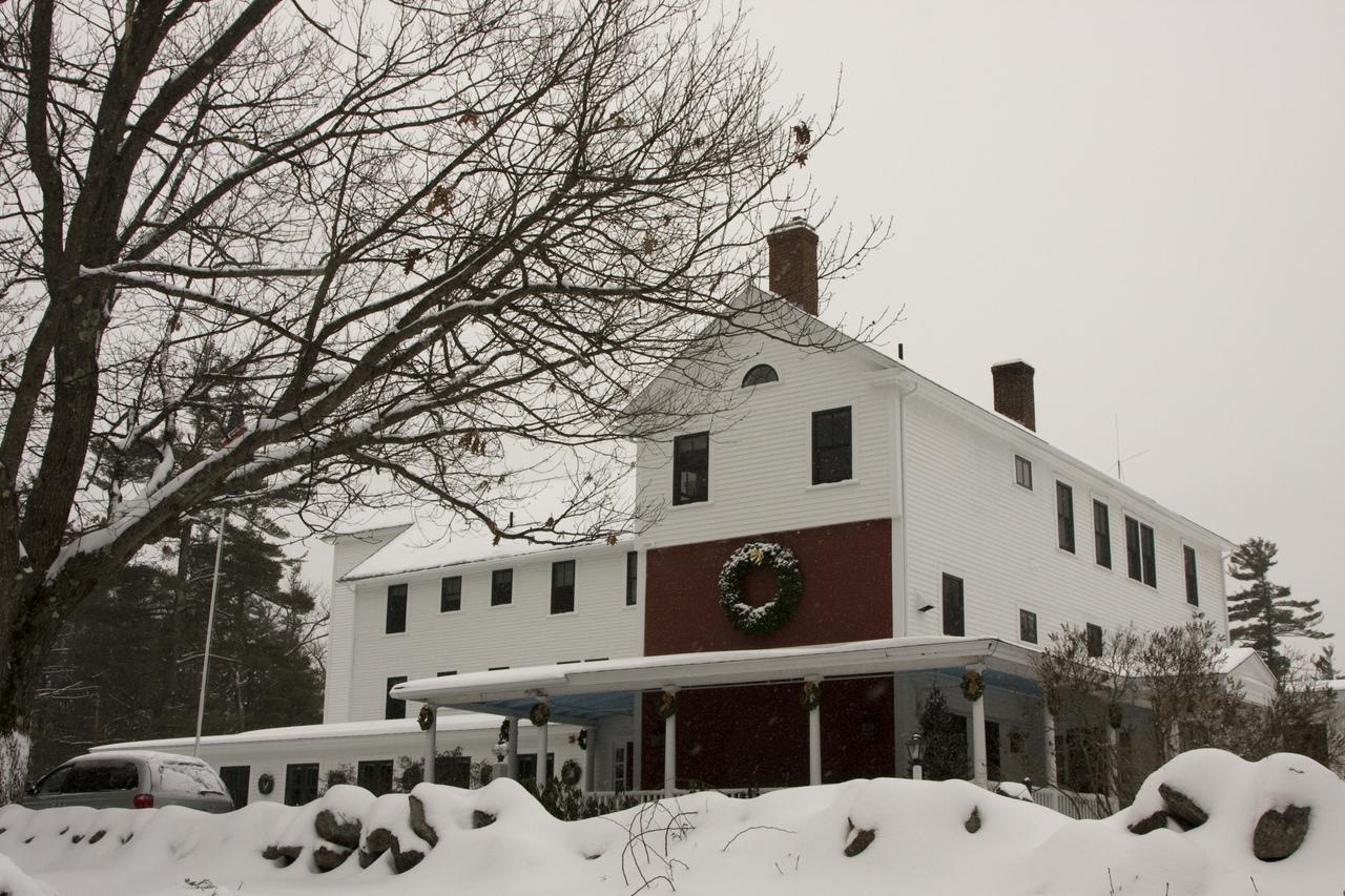 Woodbound Inn Rindge Exterior photo